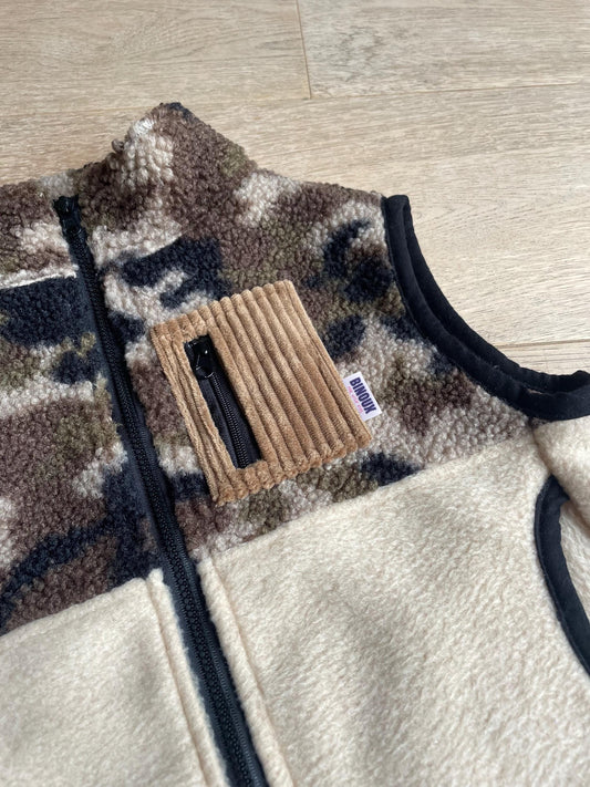 VESTE POLAIRE SANS MANCHE SHERPA CAMOUFLAGE & BEIGE | ENFANT
