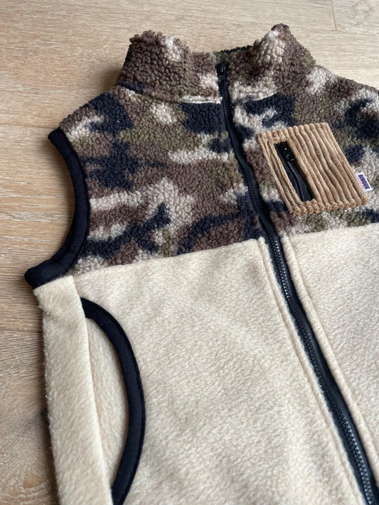 VESTE POLAIRE SANS MANCHE BI-COLOR SHERPA CAMOUFLAGE & BEIGE | ADULTE