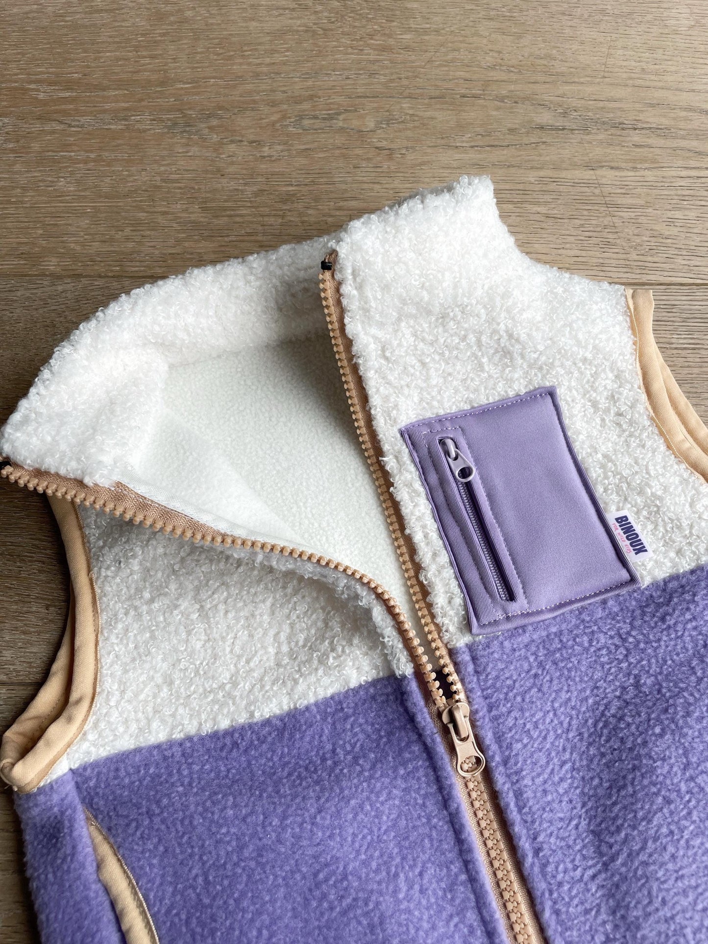 VESTE POLAIRE SANS MANCHE BI-COLOR SHERPA ÉCRU & POLAIRE | ADULTE