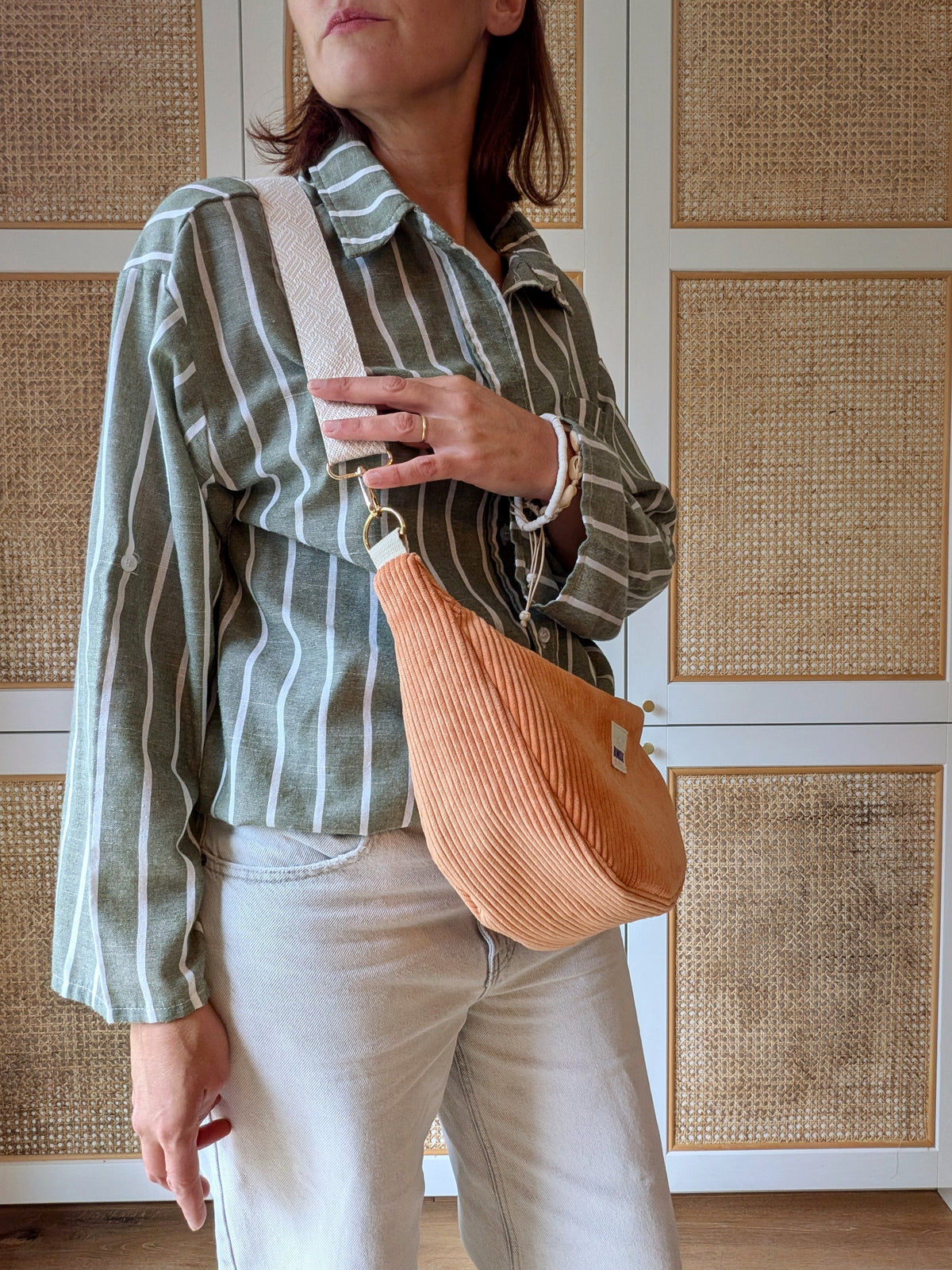 SAC HOBO VELOURS CÔTELÉ & SANGLE PERSONNALISABLE | M